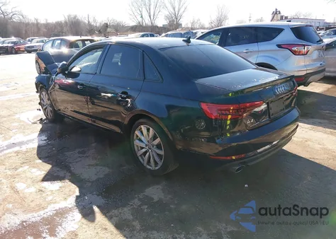 2017 Audi A4 2.0T Premium z USA, uszkodzony, nr VIN WAUGNAF43HN017080